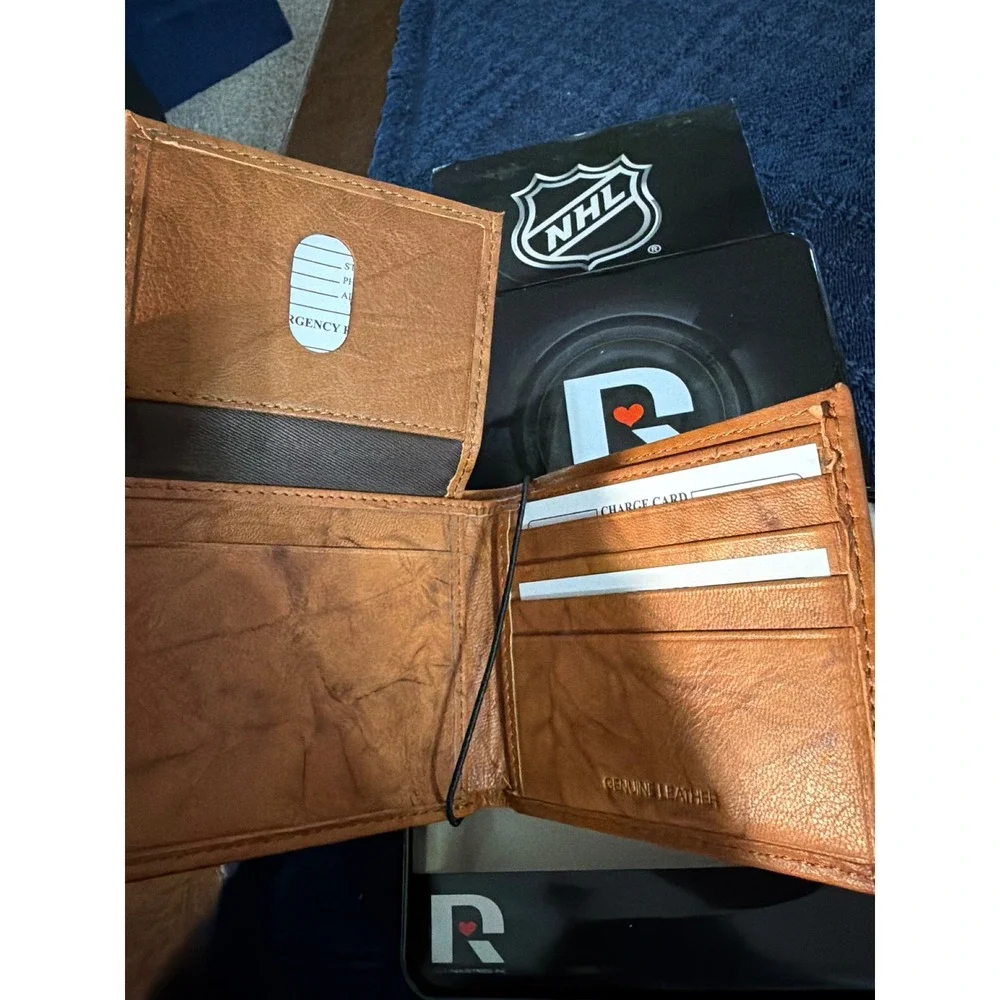 NHL Columbus Blue Jackets Rico Industries Tan Leather Bifold Wallet in Gift Tin